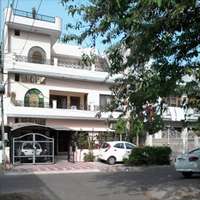 Suvin Girls PG Service in Near Mini Market, Phase 10, Mohali, India