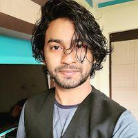 Sharvin Soham Searching For Place in Delhi, India