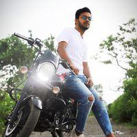 Durgesh Soni Searching For Place in Bhawanipur, Kolkata, West Bengal, India