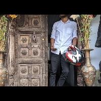 Arun Searching For Place in Kochi, Kerala, India