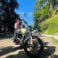 Varsha Searching For Place in Noida, Uttar Pradesh, India
