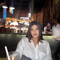Fatima Searching For Place in Sector 16B, Noida, Uttar Pradesh, India