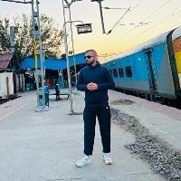 Ritvik Thakur Searching Flatmate in Gurugram, Haryana, India