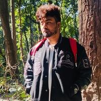 Ashish Thapliyal Searching For Place in Delhi, India