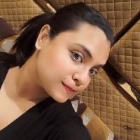 Priti Searching For Place in Gurgaon, Haryana, India