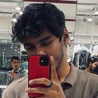 Lewish Searching For Place in Nungambakkam, Chennai, Tamil Nadu, India