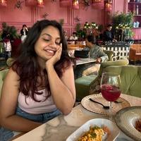 Jisna Searching For Place in Mumbai, Maharashtra, India
