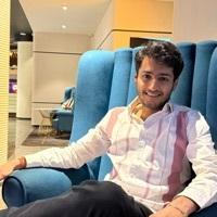 Ritik Agarwal Searching For Place in Delhi, India