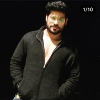 Amit Gurav Searching For Place in Fun Republic Mall, Fun Republic Road, near Cinépolis, Industrial Area, Andheri West, Mumbai, Maharashtra, India