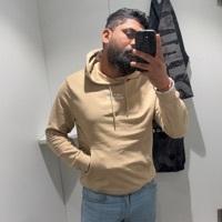 Kabeer Waskel Searching For Place in Indore, Madhya Pradesh, India