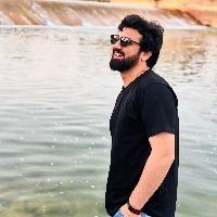 Mahib Searching For Place in Noida, Uttar Pradesh, India