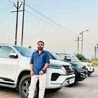 Rishabh Searching For Place in DLF Phase 3, Sector 24, Gurugram, Haryana, India