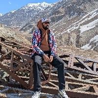 Agam Singh Searching For Place in Gurugram, Haryana, India