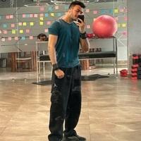 Himanshu Searching For Place in Gurgaon, Haryana, India