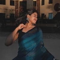 Dipti Searching For Place in Model Town, Delhi, India