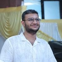 Shreyans Searching For Place in Surat, Gujarat, India