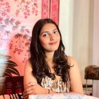 Ginni Searching For Place in Satellite, Ahmedabad, Gujarat, India