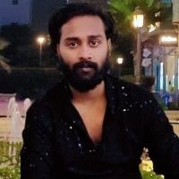 Vivek Searching For Place in DLF CyberHub (Gurugram, Haryana), DLF Cyber City, DLF Phase 2, Sector 24, Gurugram, Haryana, India