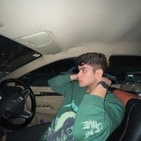 Abhinav Searching For Place in Delhi, India