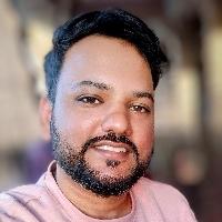 Chandragupt Searching For Place in DLF CyberHub (Gurugram, Haryana), DLF Cyber City, DLF Phase 2, Sector 24, Gurugram, Haryana, India