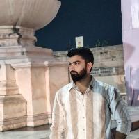 Zeeshan Searching For Place in Hazratganj, Lucknow, Uttar Pradesh, India