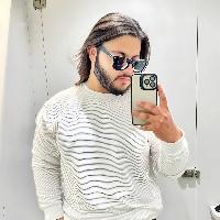 Sameer Malik Searching For Place in Delhi, India