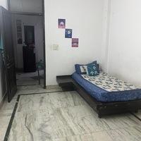 Reet Searching Flatmate in Arjun Nagar, Safdarjung Enclave, New Delhi, Delhi, India