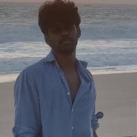 Guru Searching For Place in Chennai, Tamil Nadu, India