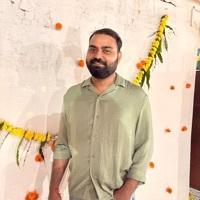 Siddharth Searching For Place in Noida, Uttar Pradesh, India