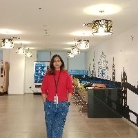 Anchal Searching For Place in Delhi, India