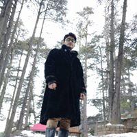 Rag Hav Searching For Place in Noida, Uttar Pradesh, India