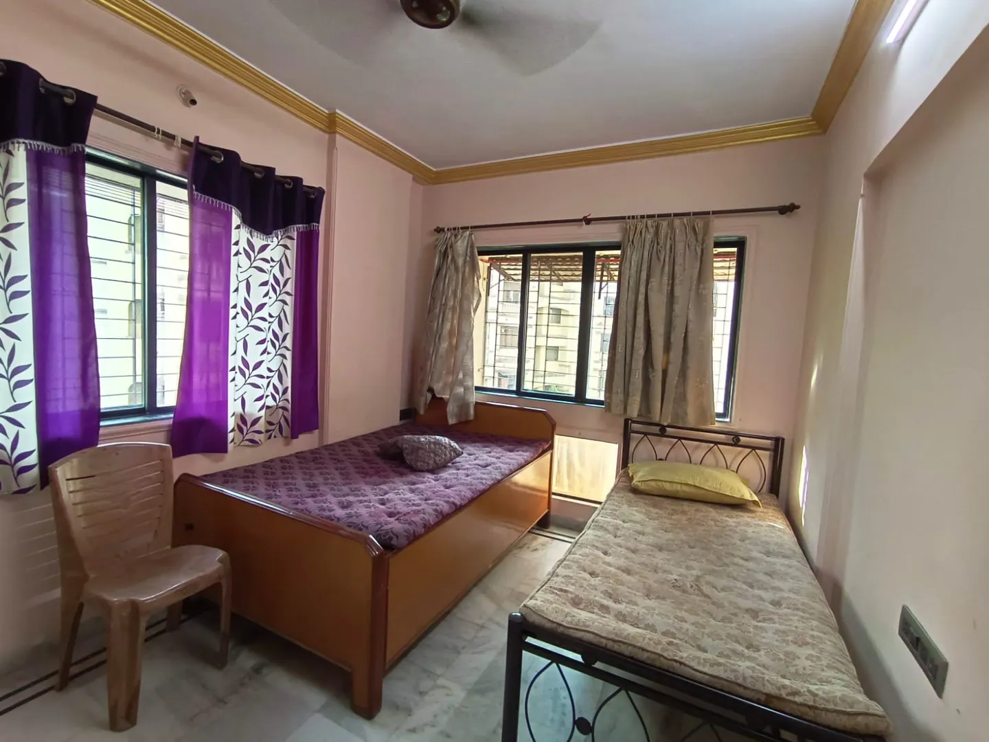 Rooms in shared flats near Mumbai, No brokerage